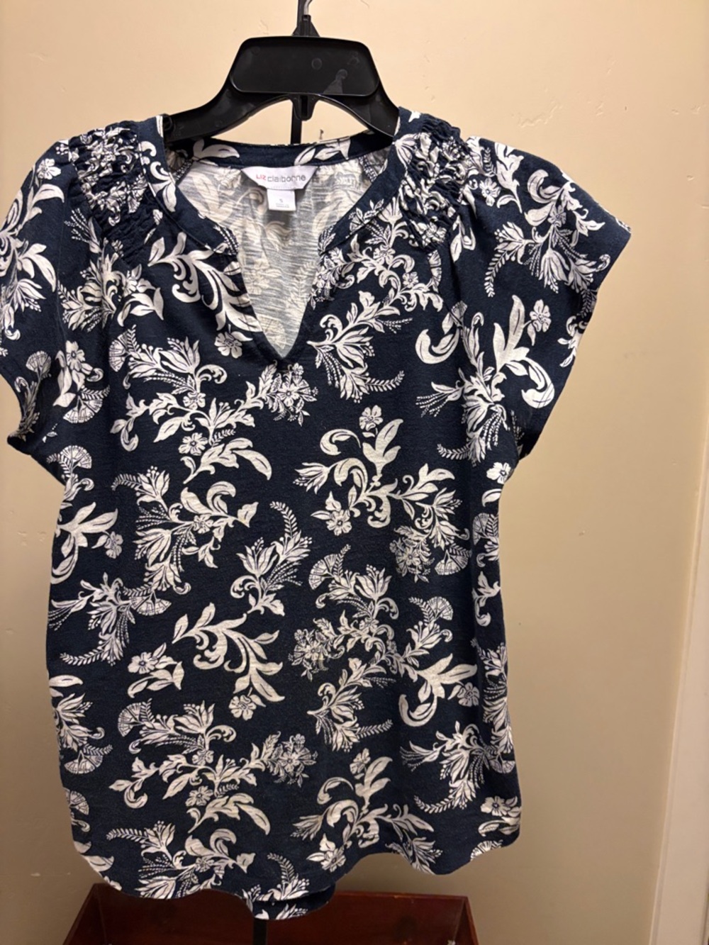 Luz Claiborne shirt sleeve shirt